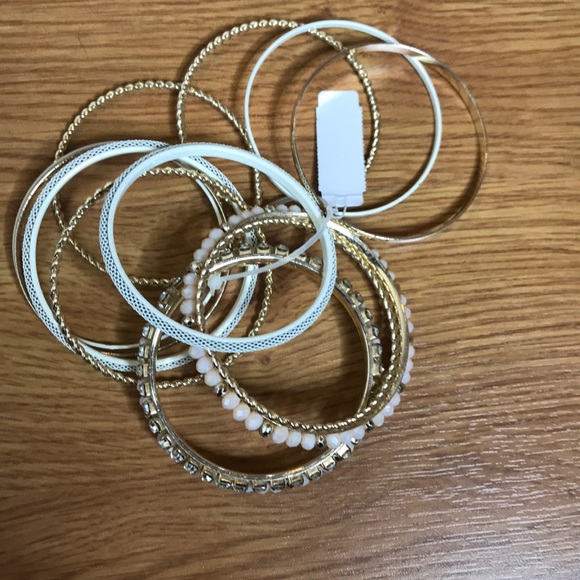 Brand New Sparkly Bangles 13 bracelets - Picture 4 of 8